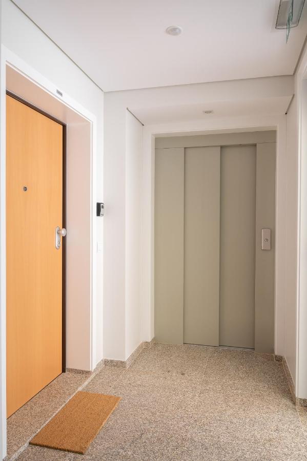 Strelitzia Apartment, By Bolhao Residences Porto Luaran gambar